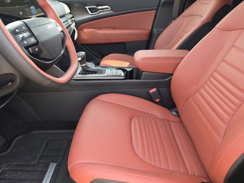 New 2026 Kia Sportage SX AWD/4WD image 8