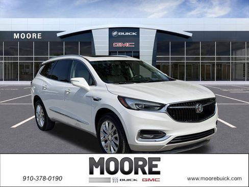 Used 2020 Buick Enclave Essence w/ Sound and Sites Package image 1