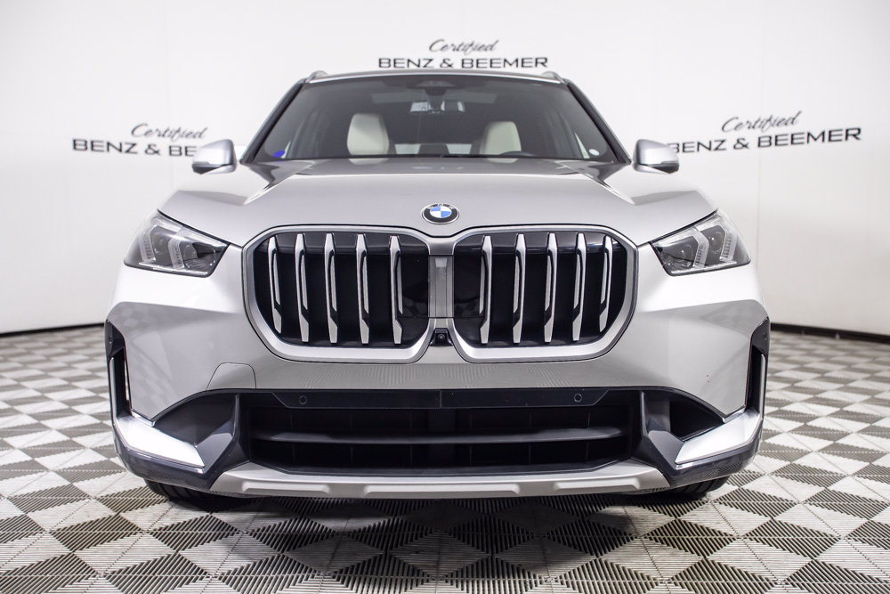 Used 2023 BMW X1 xDrive28i w/ Premium Package AWD/4WD image 5