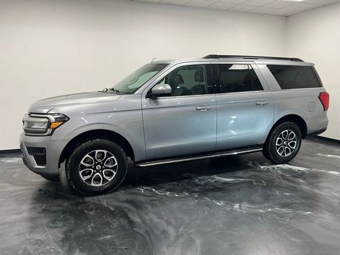Used 2023 Ford Expedition Max XLT image 22