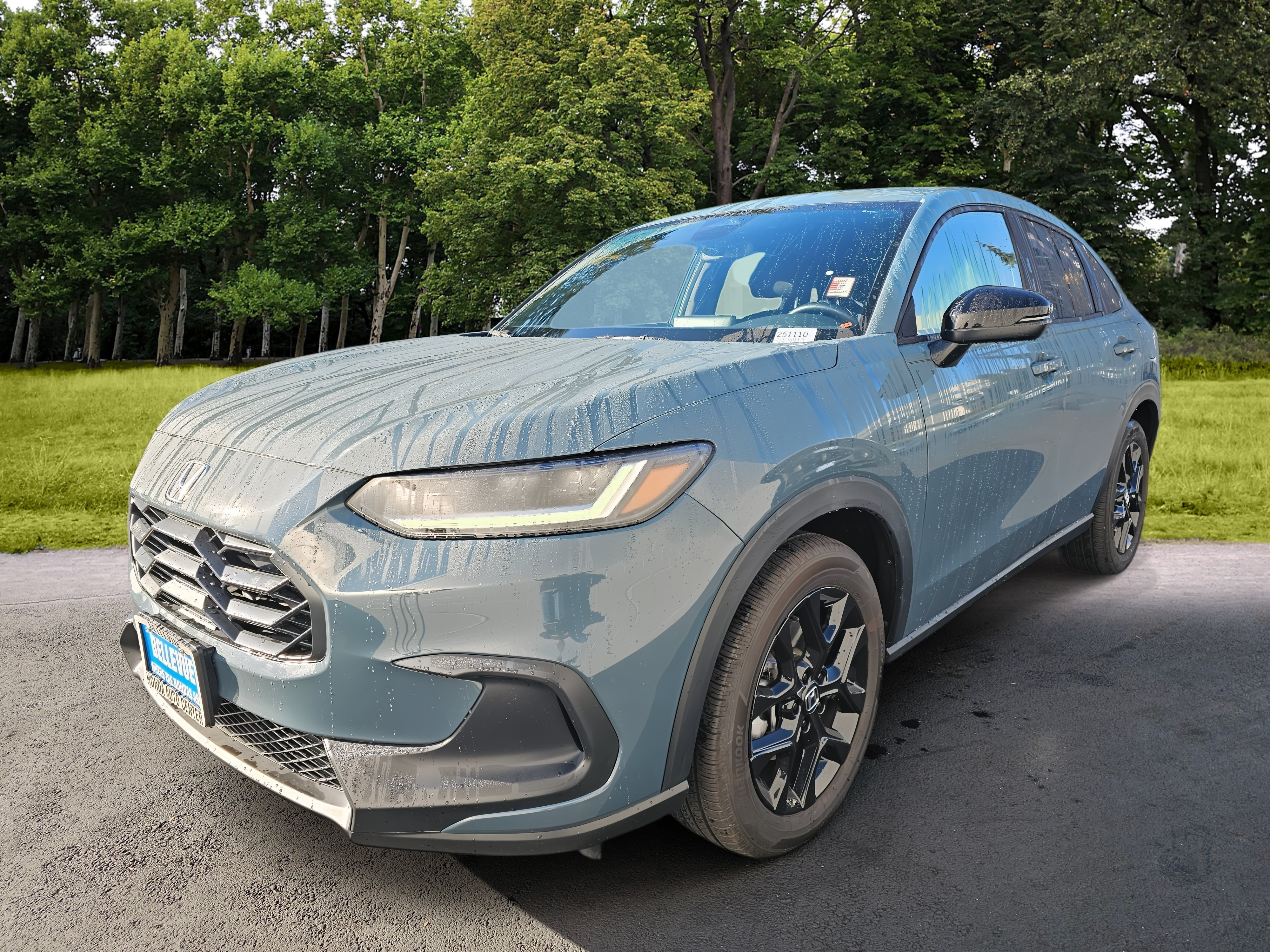 Certified 2025 Honda HR-V Sport image 3