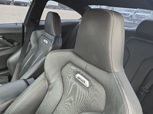 Used 2017 BMW M4 Coupe RWD image 8