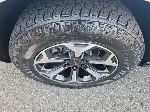 Certified 2025 GMC Yukon AT4 Ultimate w/ LPO, Floor Liner Package image 6