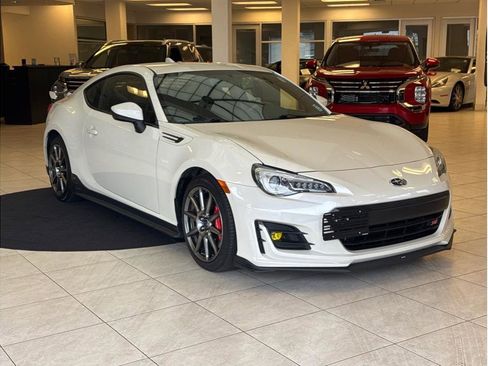 Used 2018 Subaru BRZ Limited w/ Performance Package image 3