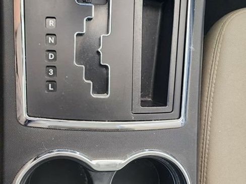 Used 2010 Chrysler 300 Touring image 30