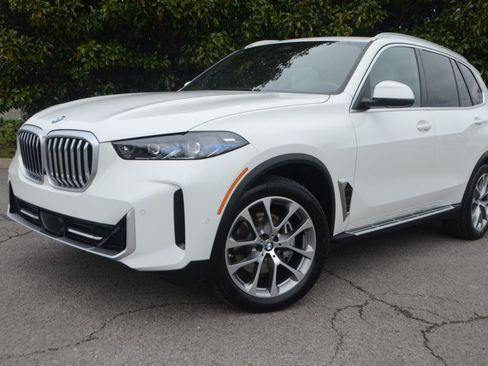 Used 2026 BMW X5 xDrive40i w/ Climate Comfort Package AWD/4WD image 7