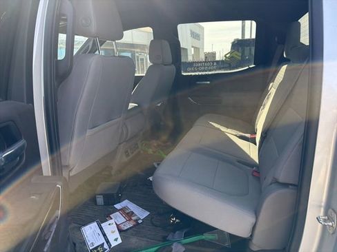 Used 2021 GMC Sierra 1500 SLE w/ X31 Off-Road Package image 10