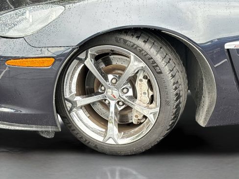 Used 2013 Chevrolet Corvette Grand Sport w/ 2LT Preferred Equipment Group RWD image 43