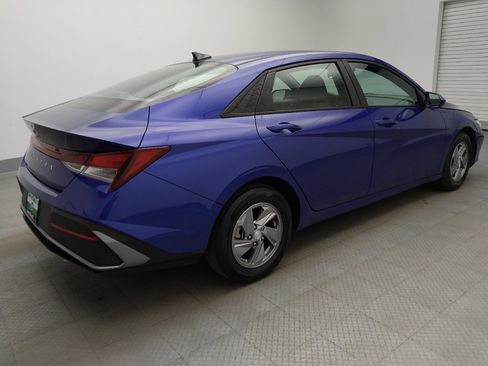 Used 2024 Hyundai Elantra SE FWD image 10