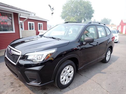 Used 2019 Subaru Forester w/ Alloy Wheel Package AWD/4WD image 3