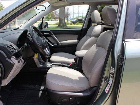 Used 2017 Subaru Forester 2.5i Limited AWD/4WD image 14