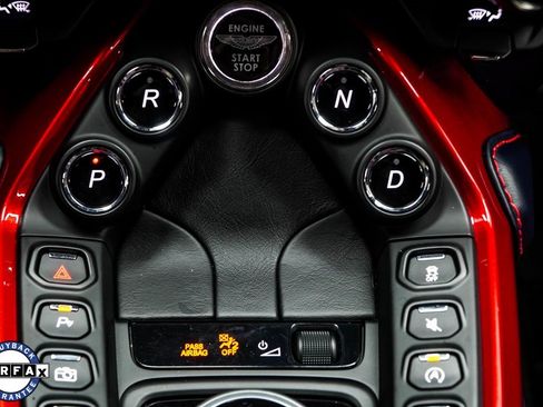 Used 2020 Aston Martin V8 Vantage Coupe image 21