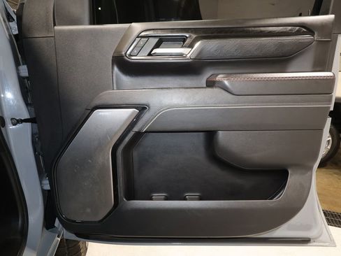 Used 2024 GMC Sierra 2500 AT4X AWD/4WD image 20