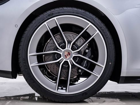 New 2026 Porsche 911 Carrera image 10