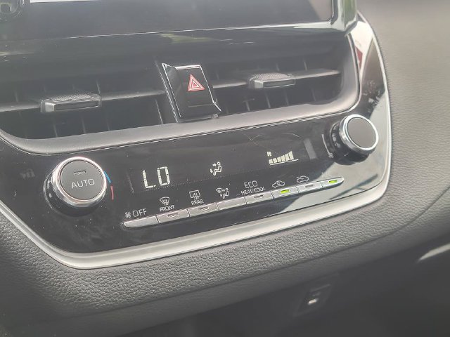Used 2024 Toyota Corolla LE FWD image 13