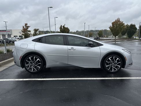 New 2026 Toyota Prius Plug-In Hybrid image 10