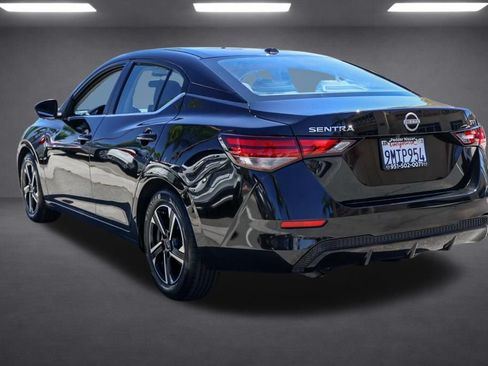 Used 2024 Nissan Sentra SV FWD image 6