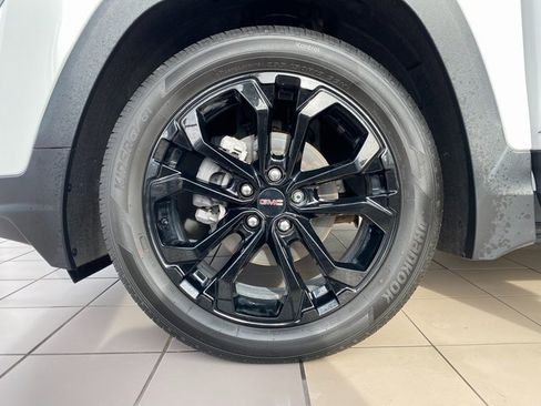 Used 2022 GMC Terrain SLT w/ Tech Package image 24