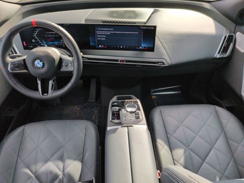 Used 2025 BMW iX M60 image 29