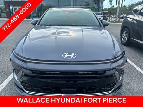 Used 2024 Hyundai Sonata SEL FWD image 2