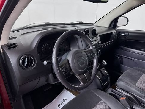 Used 2013 Jeep Compass Latitude w/ Sun/Sound Group AWD/4WD image 13