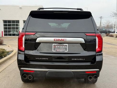Used 2021 GMC Yukon XL Denali w/ Denali Premium Package image 4