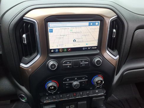 Used 2021 Chevrolet Silverado 1500 High Country w/ Technology Package image 21