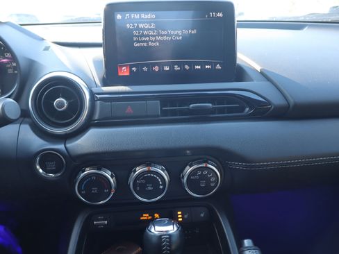 Used 2022 MAZDA MX-5 Miata RF Grand Touring image 15