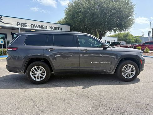 Used 2024 Jeep Grand Cherokee L Laredo RWD image 2