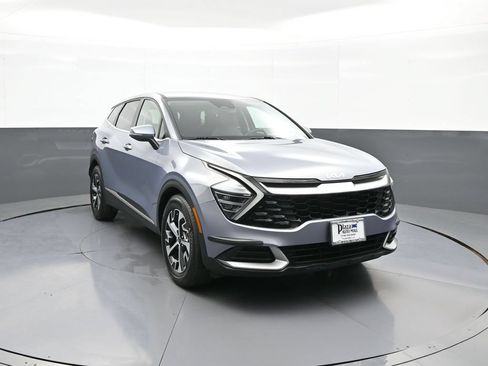 Certified 2024 Kia Sportage EX FWD image 3