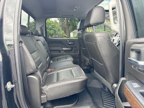 Used 2019 GMC Sierra 2500 Denali w/ Duramax Plus Package AWD/4WD image 28