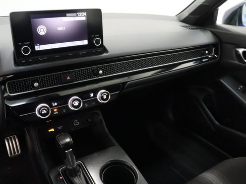Used 2022 Honda Civic Sport image 14