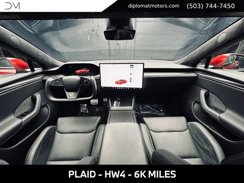 Used 2024 Tesla Model S Plaid AWD/4WD image 28