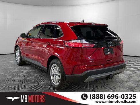 Used 2021 Ford Edge SEL w/ Convenience Package image 8