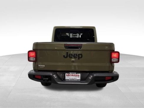 New 2026 Jeep Gladiator Sport image 7