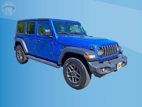 Used 2024 Jeep Wrangler Unlimited Sport AWD/4WD image 2