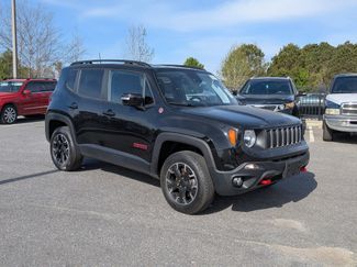 Used 2023 Jeep Renegade Trailhawk video 1