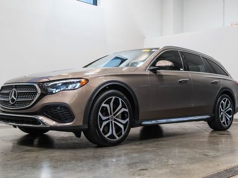 Used 2025 Mercedes-Benz E 450 4MATIC All-Terrain Wagon image 3