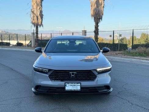 Used 2025 Honda Accord Sport image 3