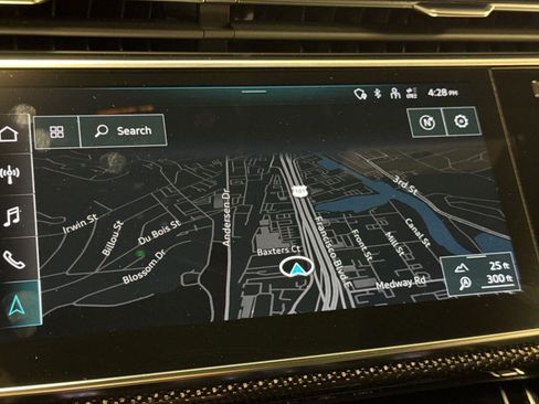 Used 2022 Audi SQ8 Prestige AWD/4WD image 18
