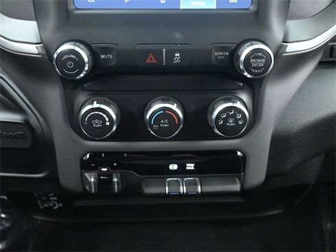 Used 2024 RAM 3500 Big Horn image 31