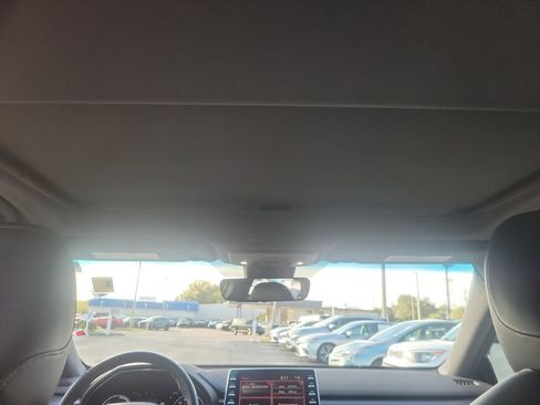 Used 2021 Toyota Avalon XSE image 15