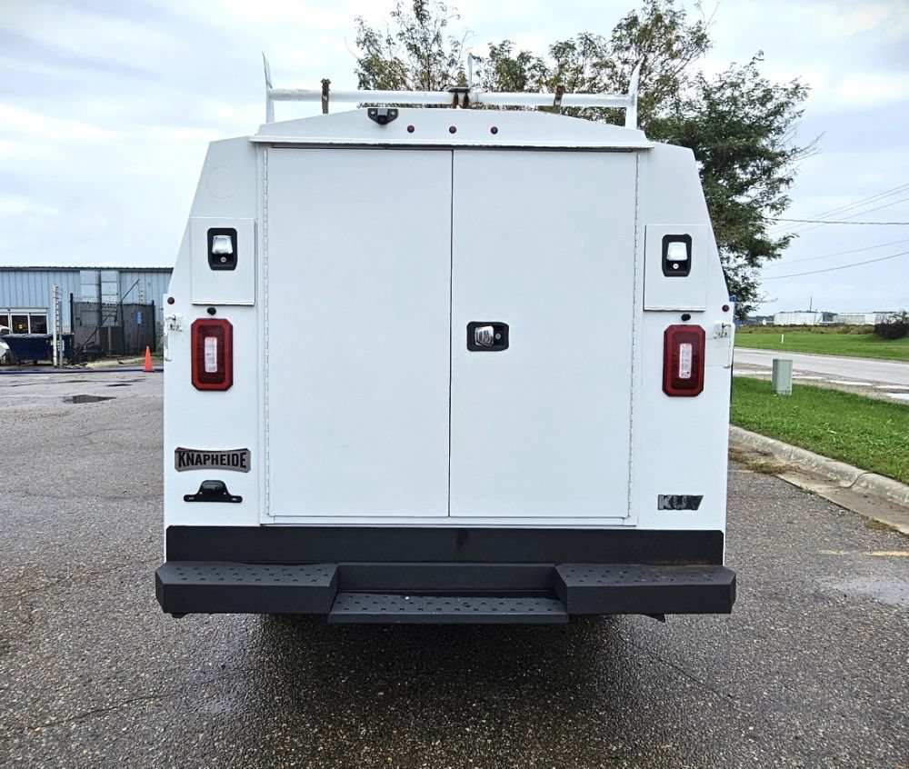 Used 2023 Chevrolet Express 3500 w/ Power Convenience Package RWD image 6