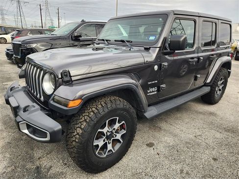 Used 2020 Jeep Wrangler Unlimited Sahara image 2