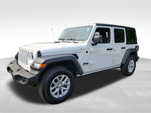 Used 2023 Jeep Wrangler Sport S image 3