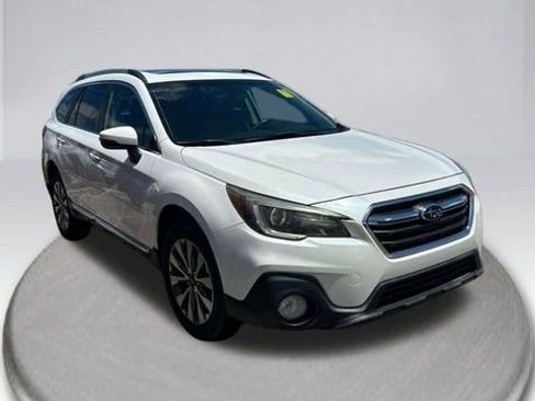 Used 2018 Subaru Outback 3.6R Touring AWD/4WD image 1