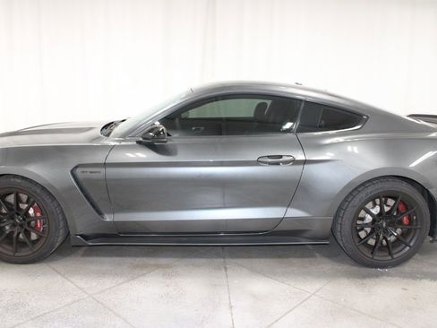 Used 2016 Ford Mustang Shelby GT350 w/ Technology Package RWD image 6