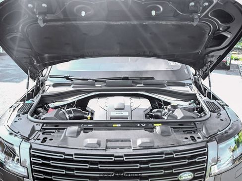 Used 2023 Land Rover Range Rover SE AWD/4WD image 15