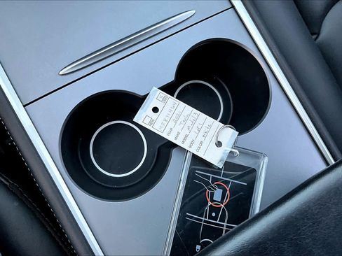 Used 2021 Tesla Model 3 Standard Range Plus image 26