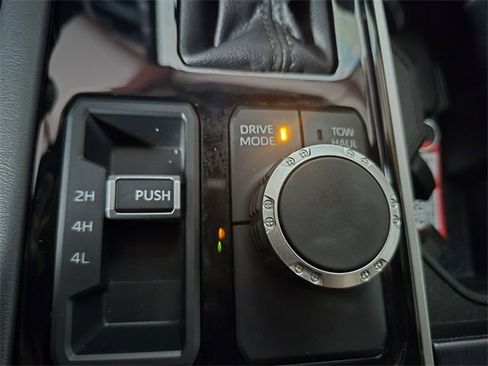 Used 2024 Toyota Tundra Platinum image 37